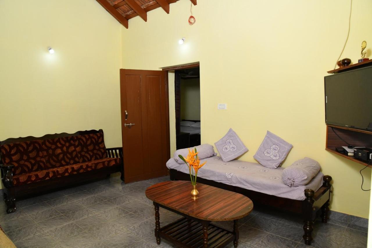 Nature - Hill Mountain View & River Access Homestay Sakleshpur