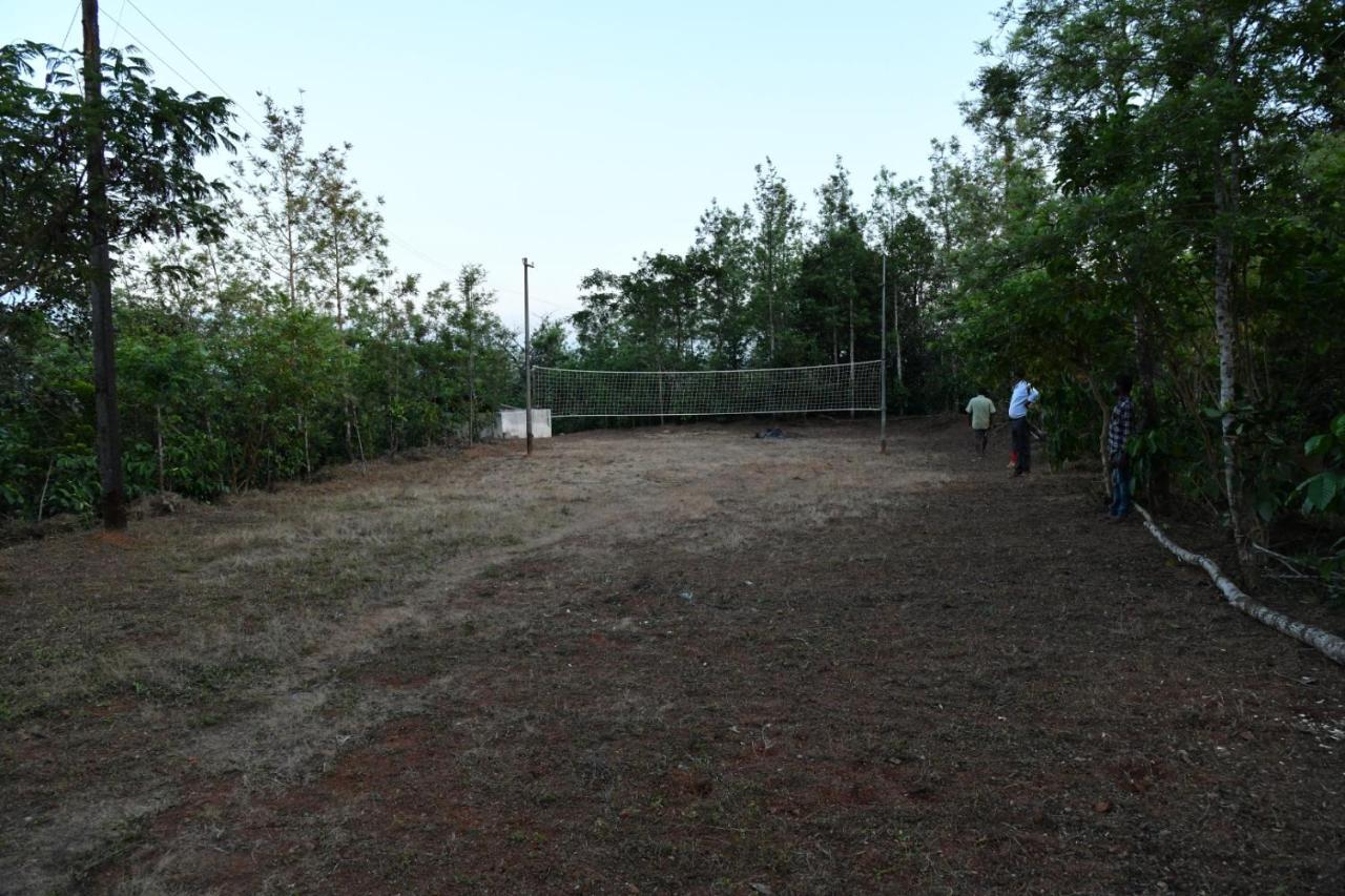 Homestay Nature - Hill Mountain View & River Access Sakleshpur